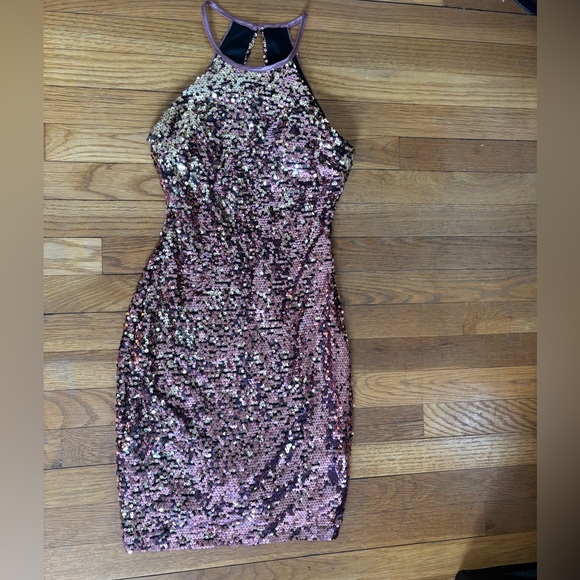 Dress - Picture 1 of 2